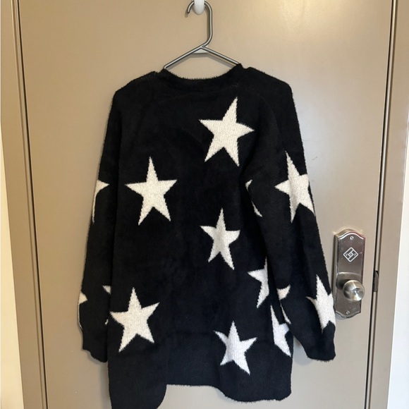 Fluffy black and white star cardigan - Picture 2 of 4